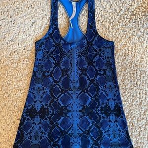 Lululemon workout top